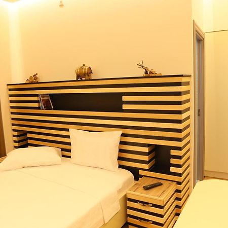 Elko Hotel Єреван Екстер'єр фото