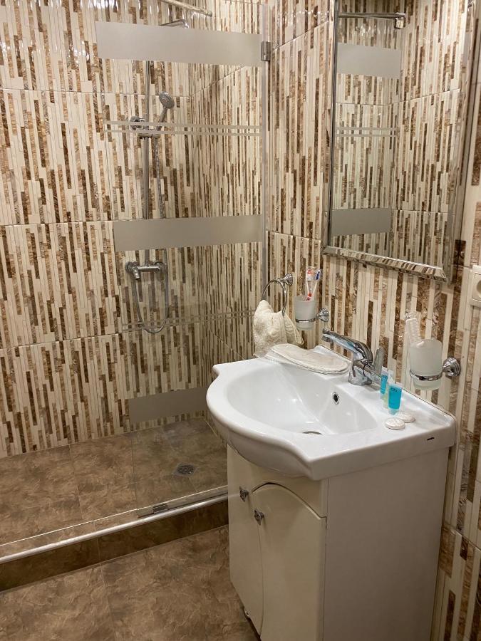 Elko Hotel Єреван Екстер'єр фото